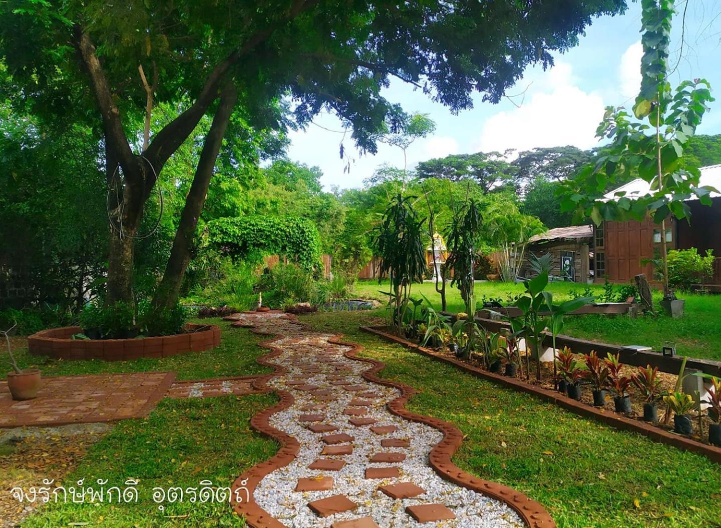 Bed and Breakfast Jong Lux Pak Dee Уттарадит Экстерьер фото
