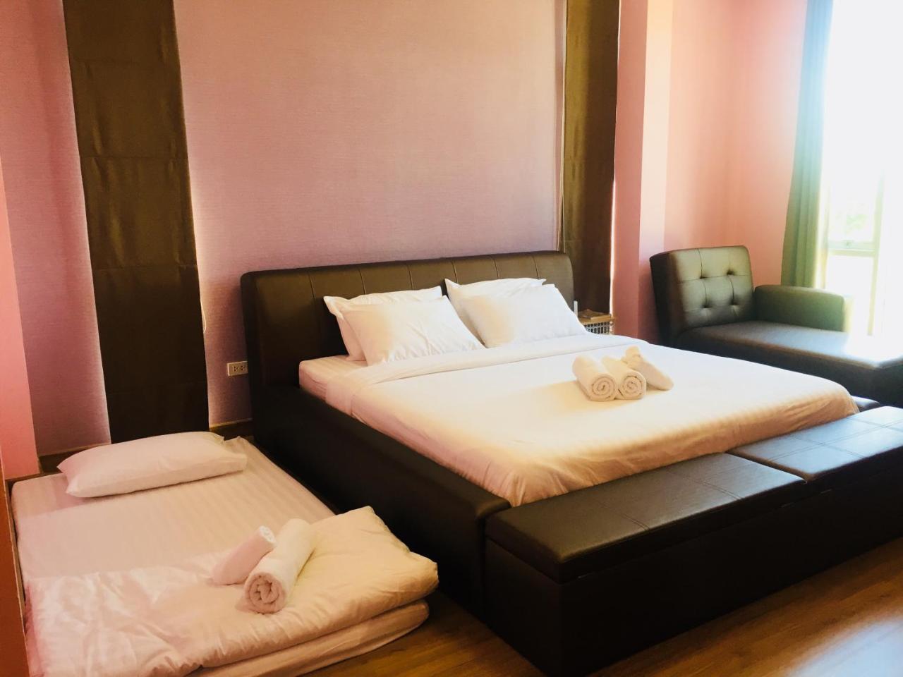 Bed and Breakfast Jong Lux Pak Dee Уттарадит Экстерьер фото